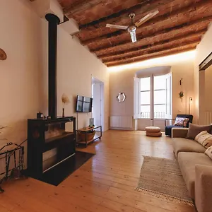 bravissimo-carrer-nou-cosy-2-bedroom-apartment.topcostabravahotels.com/